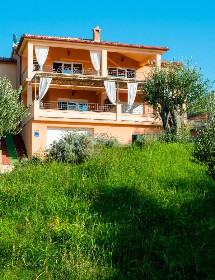 Apartments Villa Kristina Супетарска Драга Екстериор снимка