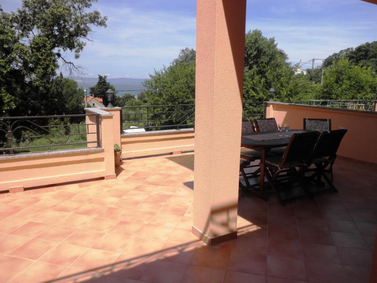 Apartments Villa Kristina Супетарска Драга Екстериор снимка