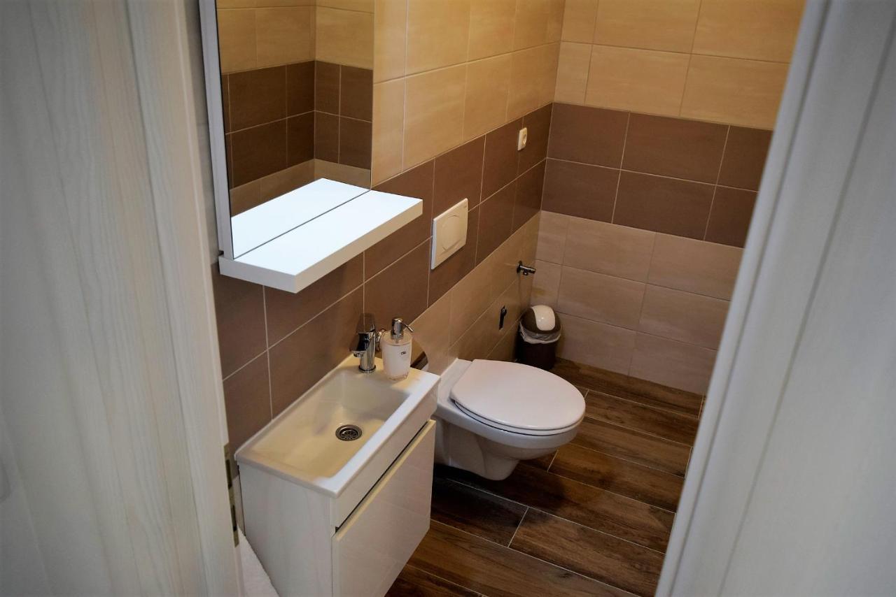 Apartments Villa Kristina Супетарска Драга Екстериор снимка