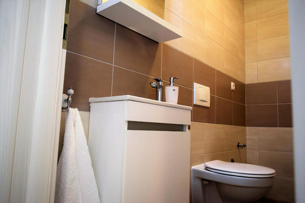 Apartments Villa Kristina Супетарска Драга Екстериор снимка