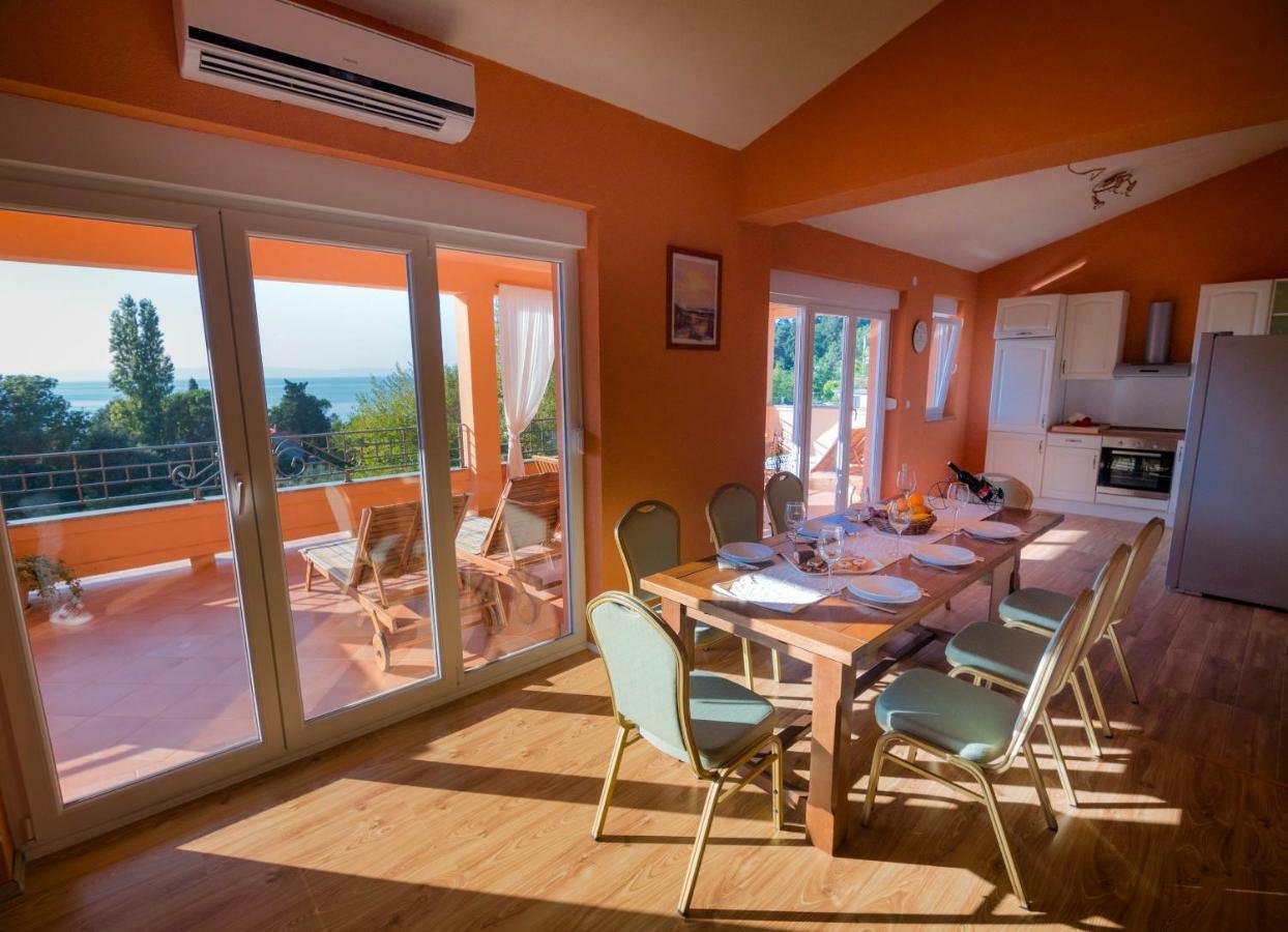 Apartments Villa Kristina Супетарска Драга Екстериор снимка