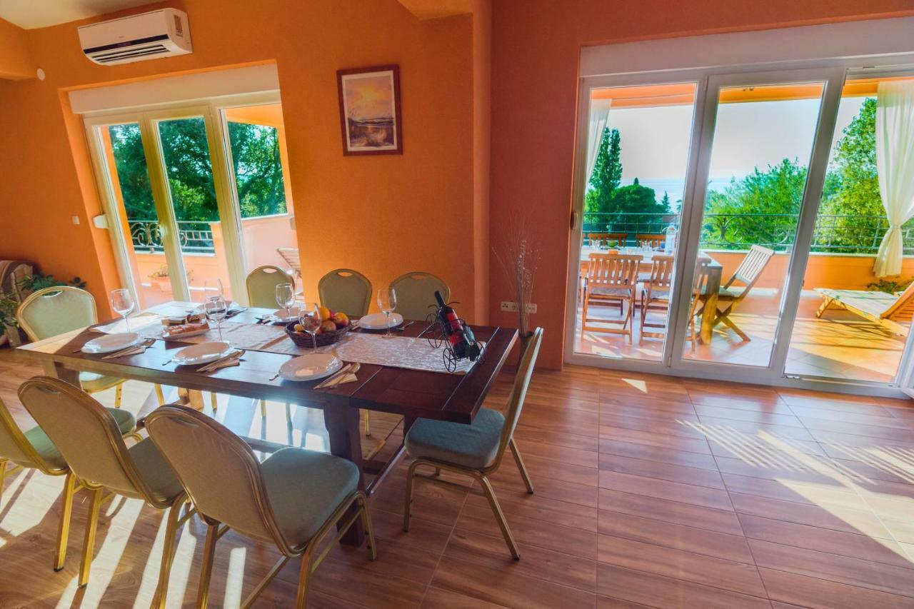 Apartments Villa Kristina Супетарска Драга Екстериор снимка